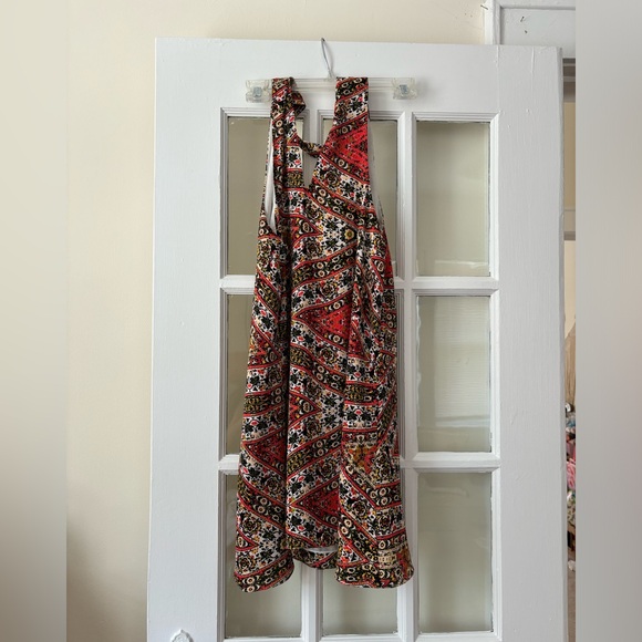 Olivaceous Dresses & Skirts - Size M Olivaceous Sleeveless High Neck Keyhole Choker Neck Mini Boho Swing Dress